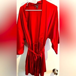 victoria secret robe M ties inside and around waist rich red and silky